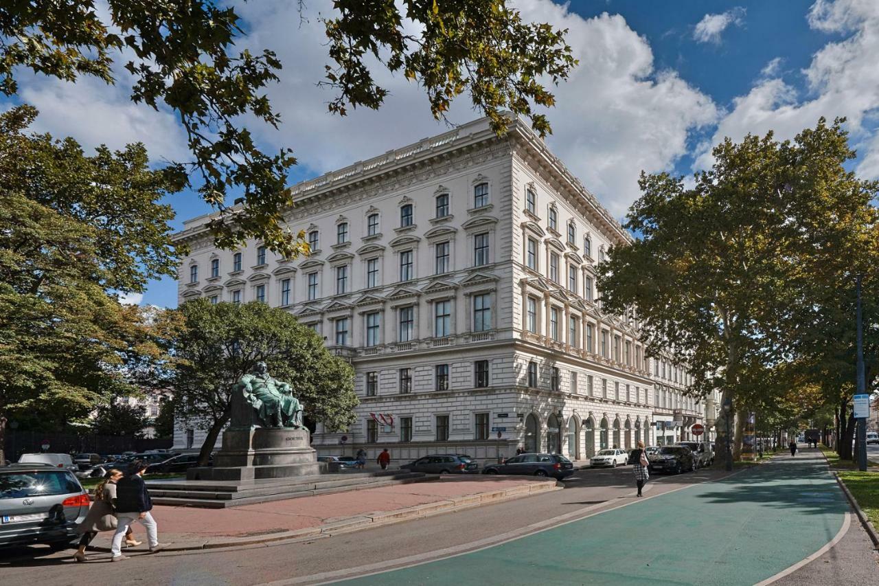 Central Luxury Apartment Вена Экстерьер фото